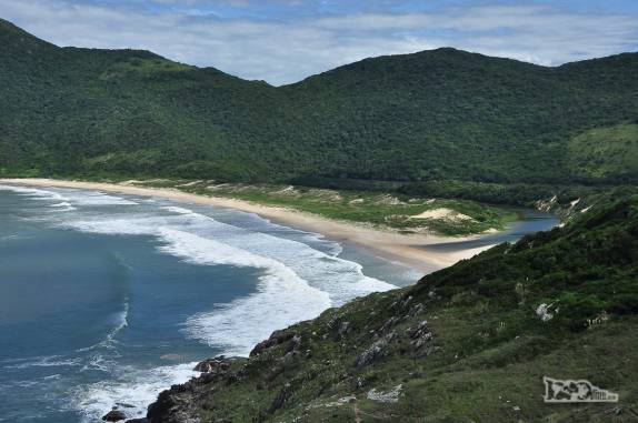 A praia da Lagoinha do Leste, na costa sul de Florianópolis, em Santa Catarina